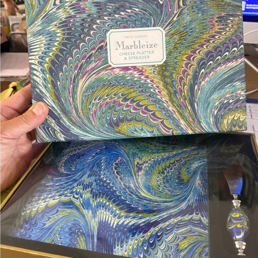 Two's Company Marbleize Cheese Set in Blue and Green